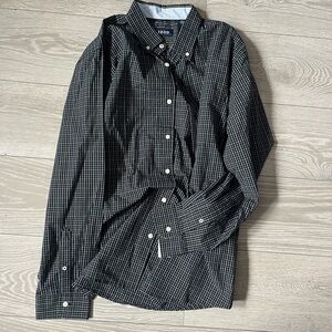 Izod Men's Black and White Checkered Shirt